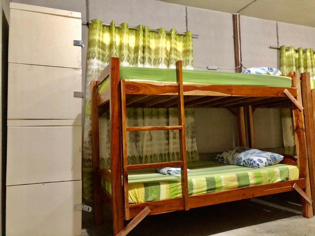 Strandhaus Condotel Moalboal Ngoại thất bức ảnh
