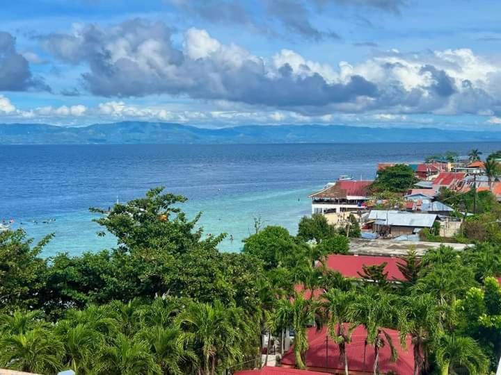 Strandhaus Condotel Moalboal Ngoại thất bức ảnh