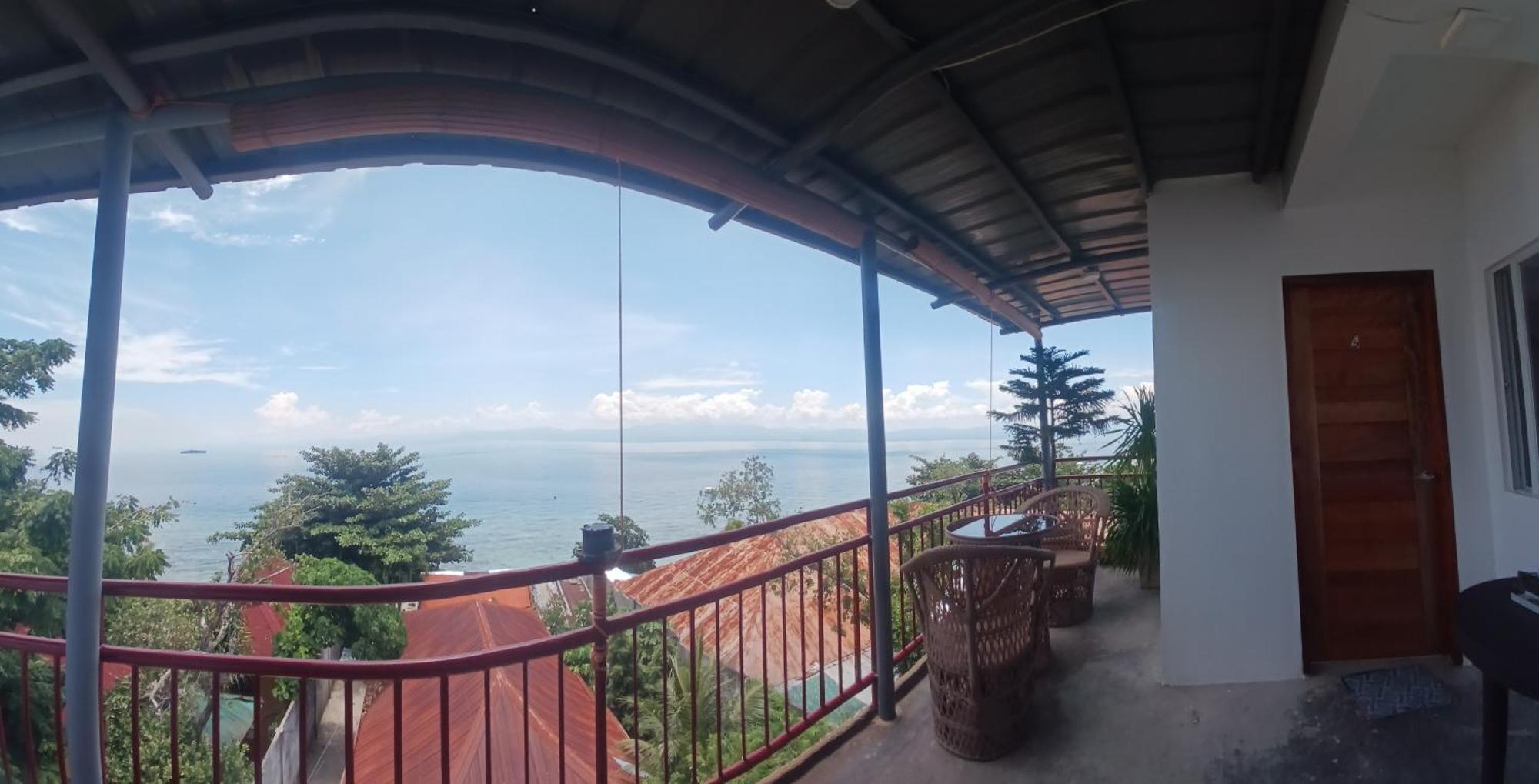 Strandhaus Condotel Moalboal Ngoại thất bức ảnh