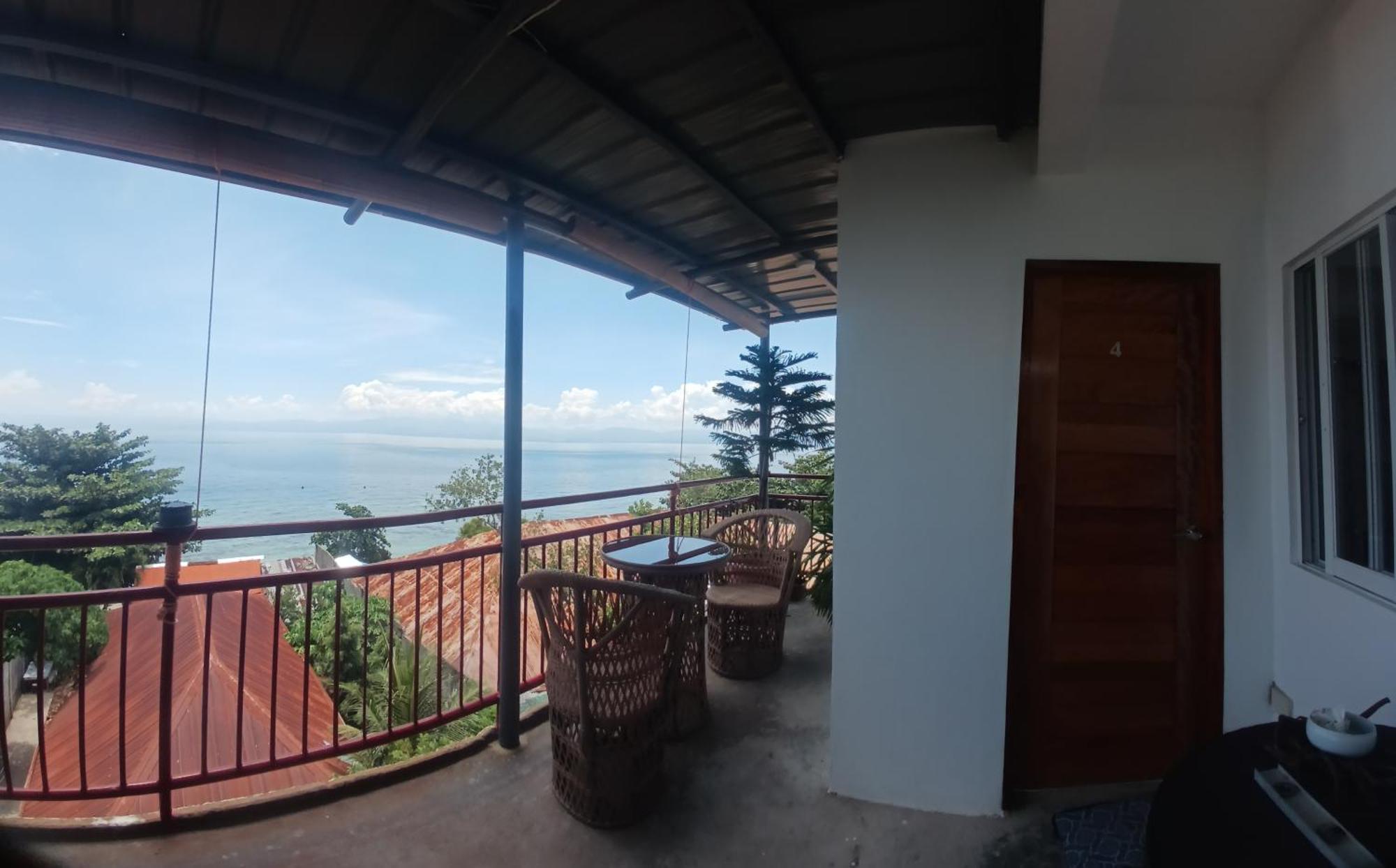 Strandhaus Condotel Moalboal Ngoại thất bức ảnh